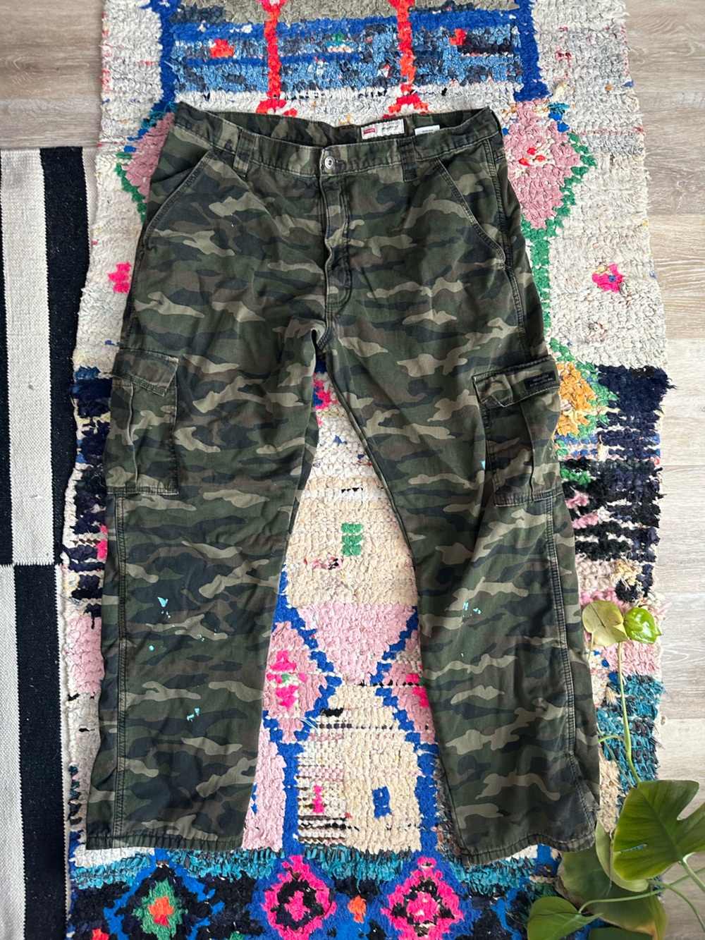 Wrangler Fleece Lined Distressed Camo Cargo Pants